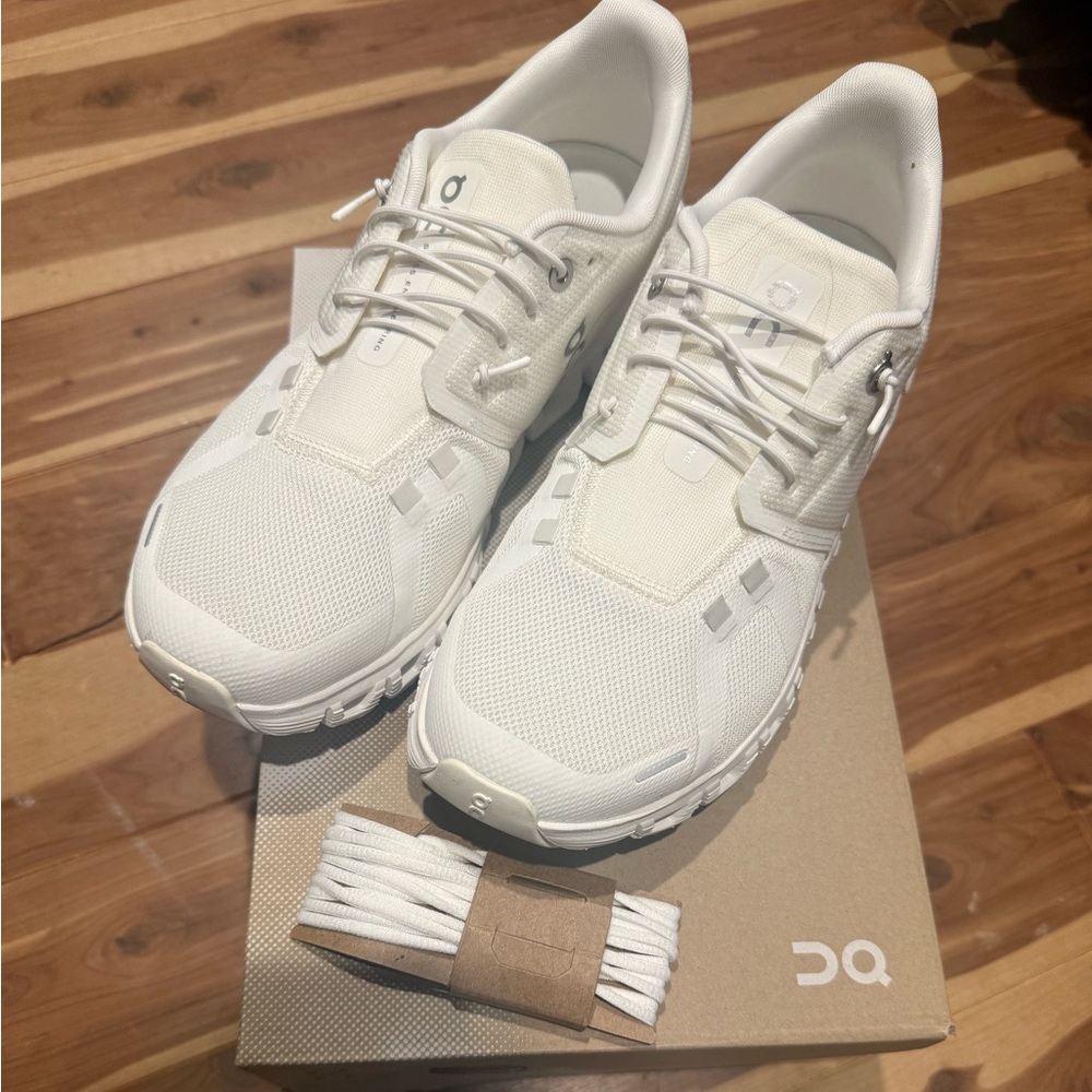 Mens On Running iCloud 6 Classic White Athletic Shoes